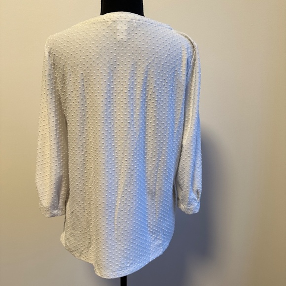 *WHITE HOUSE BLACK MARKET* White Polka Dot Long Sleeve Top Size Medium - Picture 4 of 7